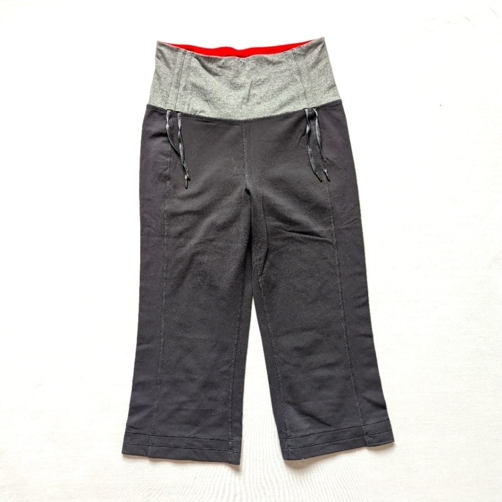 Lululemon High Waist Crop Pants Gray Ruch Waist Size 6 Yoga Luon Stretchy